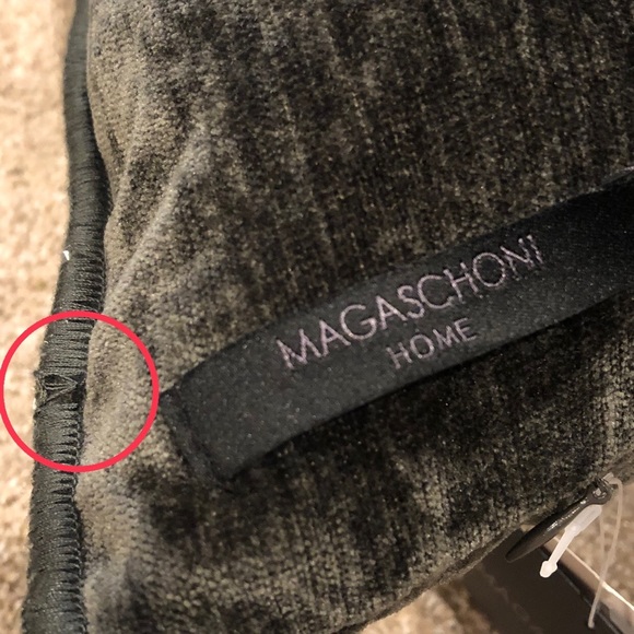 Magaschoni Velvet Rhinestone Halloween Skull Pillow 20x20 - Picture 8 of 10